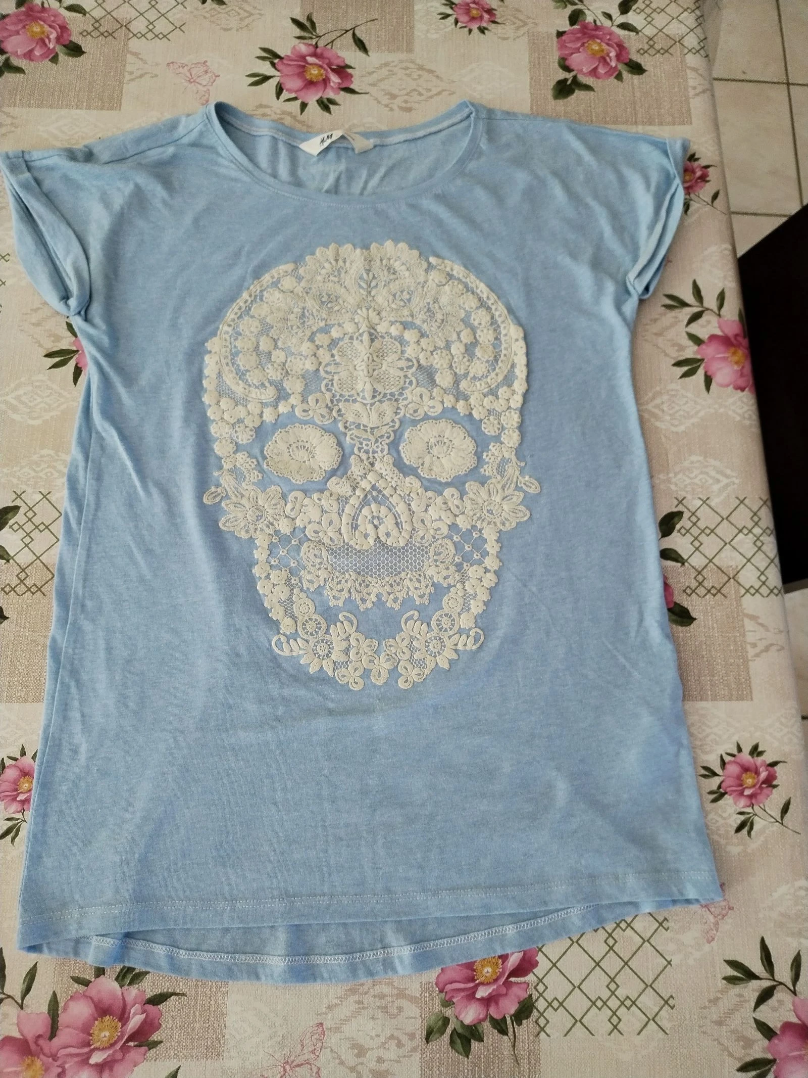 Joli tee-shirt fin pour l'été en coton, taille m.